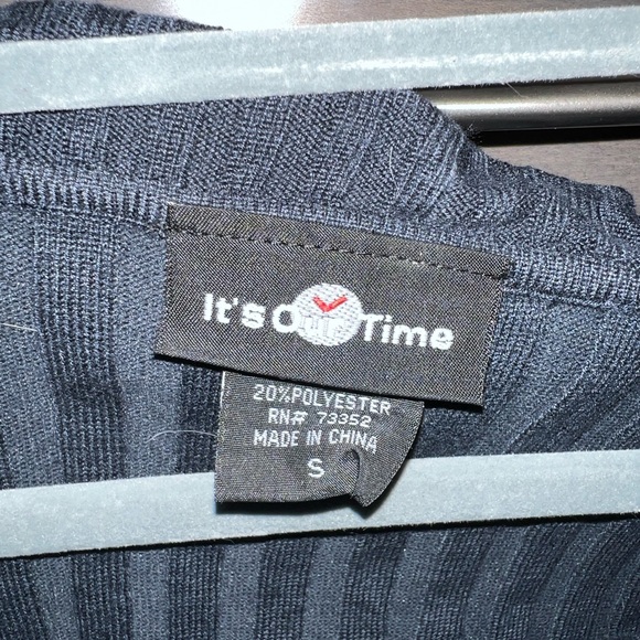 Womens Sweater - Picture 2 of 3